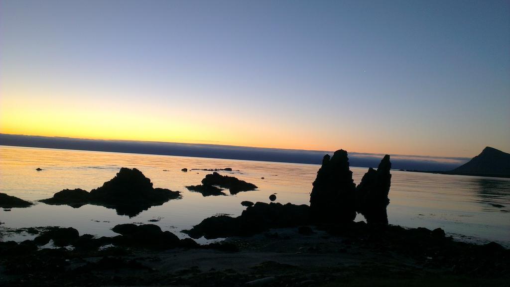 Urdartindur Guesthouse And Cottages Northurfjorthur Esterno foto