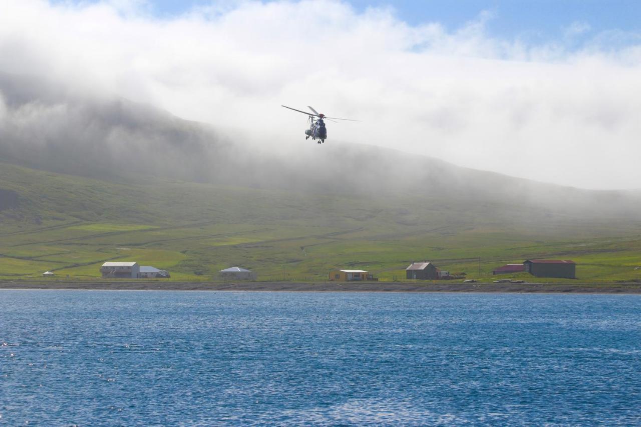 Urdartindur Guesthouse And Cottages Northurfjorthur Esterno foto