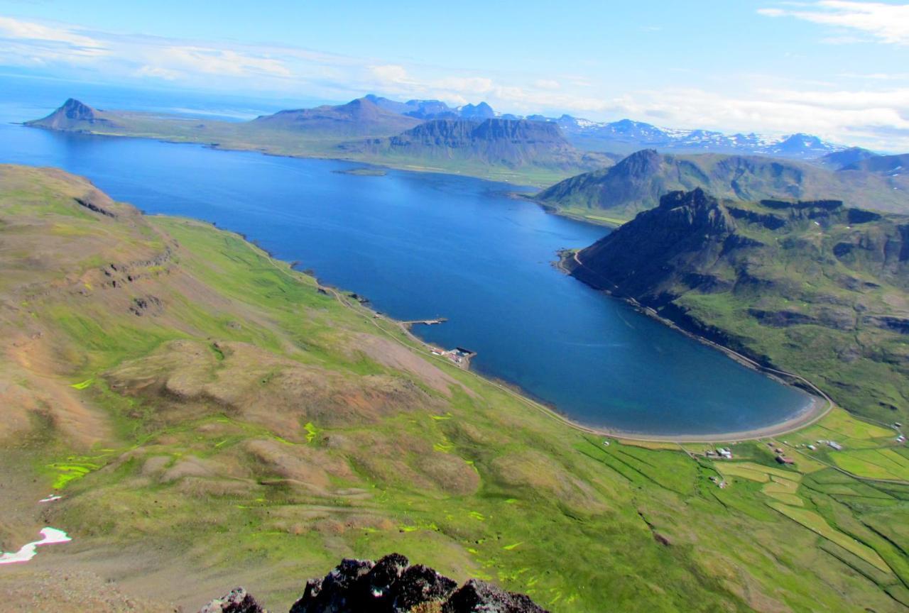 Urdartindur Guesthouse And Cottages Northurfjorthur Esterno foto